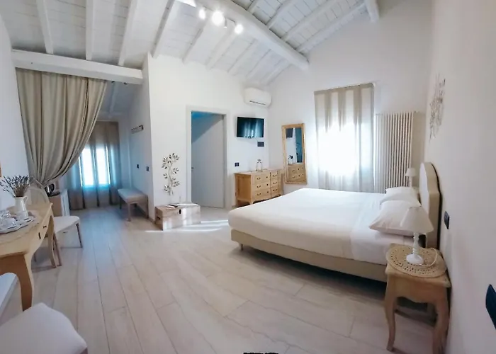 La Corte Country Πανσιόν 4*